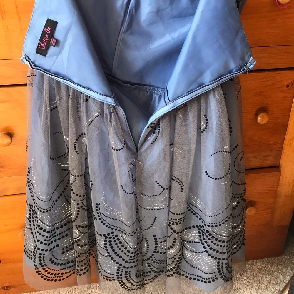 Dress - Picture 2 of 2